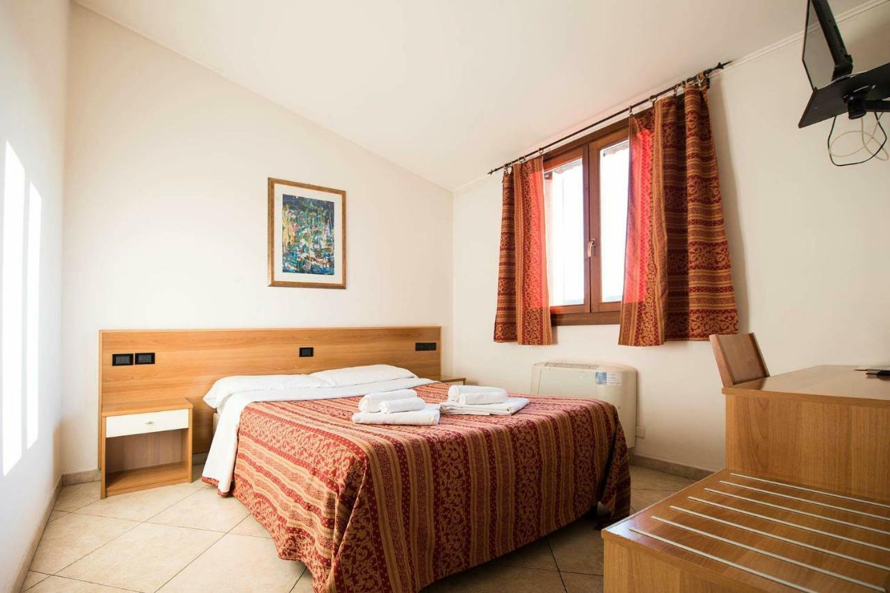 Hotel Le Corti Pitstop Φεράρα Εξωτερικό φωτογραφία
